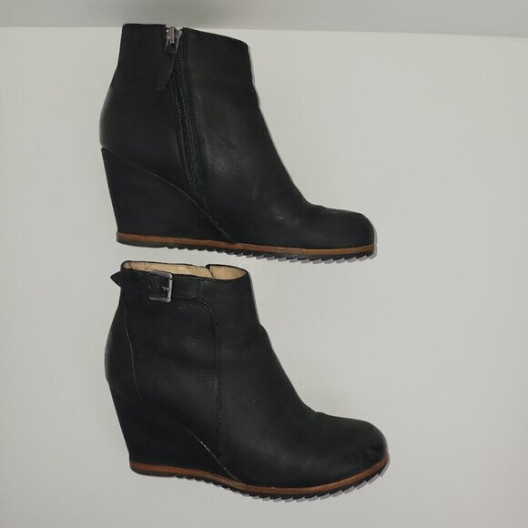 Biala Black Leather Wedge Ankle Boots Side Zip Ankle Buckle Bootie Women’s SZ 37 - Picture 7 of 13
